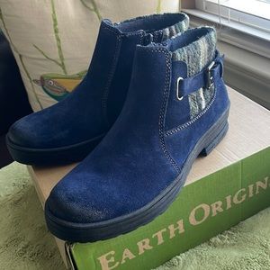 🆕Earth Origins “Tate” navy suede boot